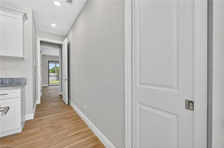 1912 Nw 24th Ter, Cape Coral, Florida 33993