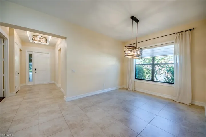 8260 Venetian Pointe Dr, Fort Myers, Florida 33908