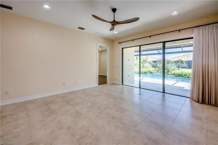 8260 Venetian Pointe Dr, Fort Myers, Florida 33908