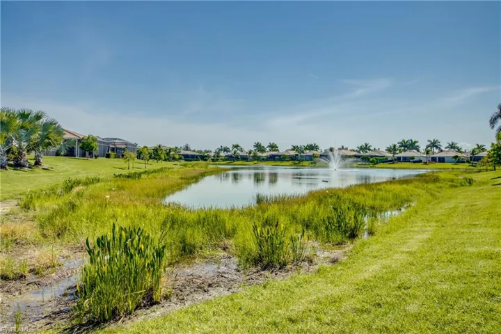 8260 Venetian Pointe Dr, Fort Myers, Florida 33908