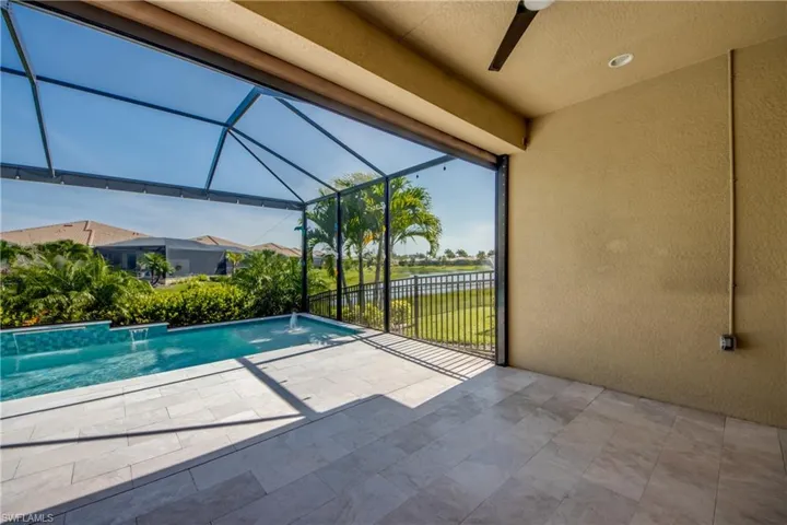 8260 Venetian Pointe Dr, Fort Myers, Florida 33908