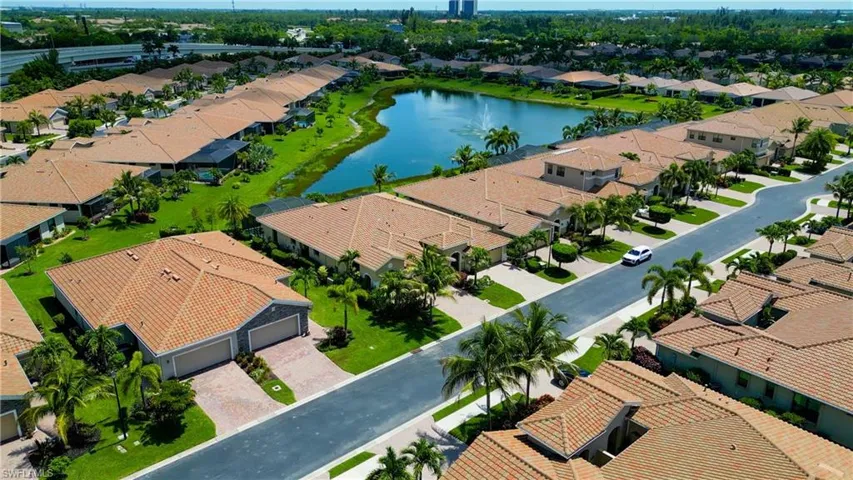 8260 Venetian Pointe Dr, Fort Myers, Florida 33908