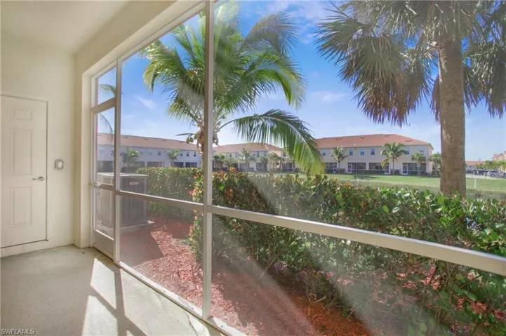 10305  Via Colomba  CIR, Fort Myers, FL 33966
