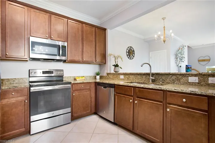 10305  Via Colomba  CIR, Fort Myers, FL 33966