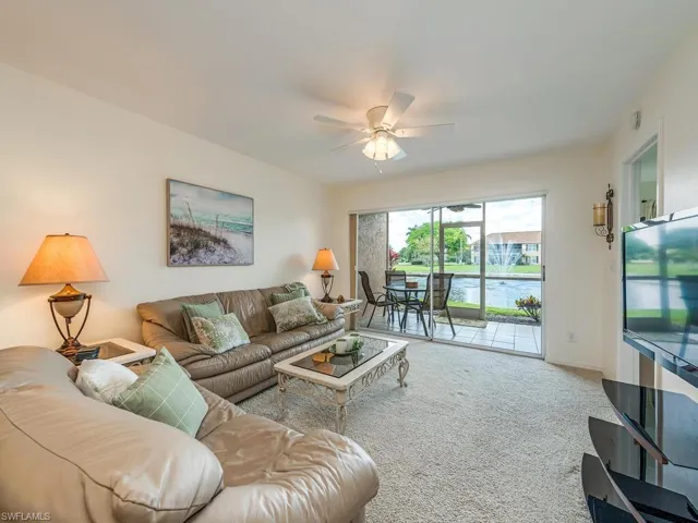 2050 W Crown Pointe  BLVD, Naples, FL 34112