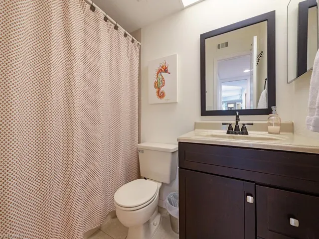 2050 W Crown Pointe  BLVD, Naples, FL 34112