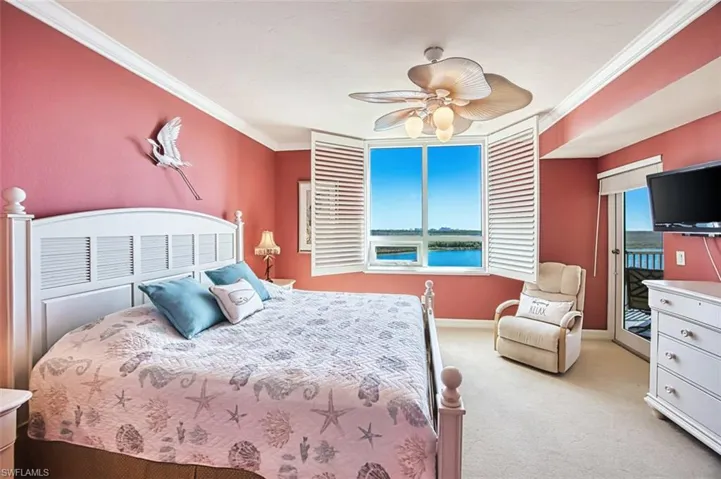 Primary_in-suite_wwater_view