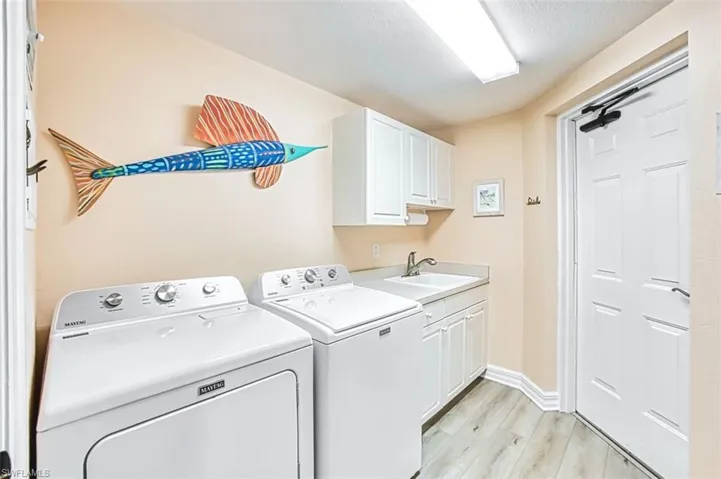 Laundry_room_w_deep_sink