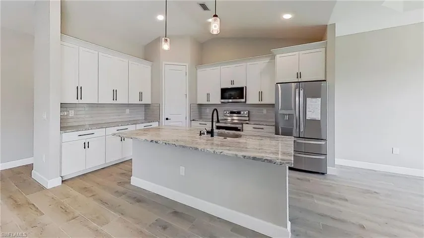 1616 Abbott Ave, Lehigh Acres Fl 33972