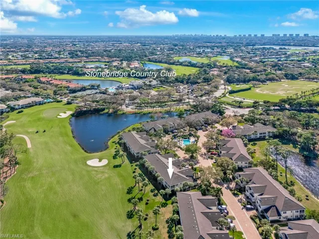 Middleburg community pool is steps away, and Stonebridge Country Club is a short walk!