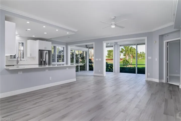 2090 Aberdeen LN # 101, NAPLES FL 34109