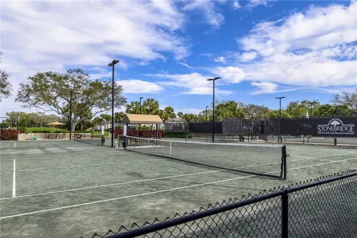 2090 Aberdeen LN # 101, NAPLES FL 34109