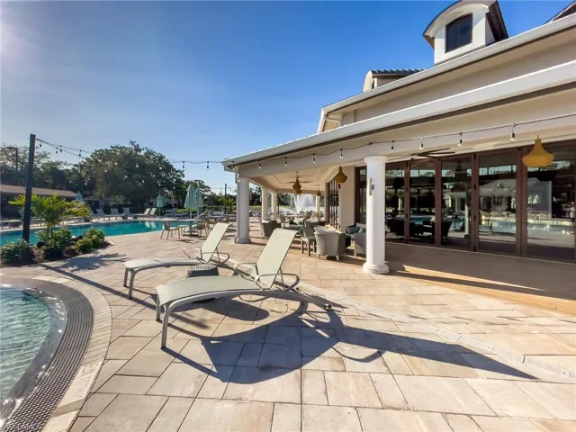 2090 Aberdeen LN # 101, NAPLES FL 34109