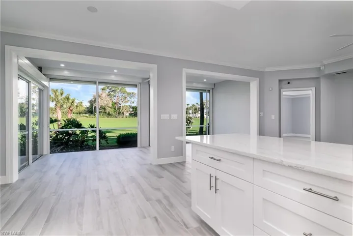 2090 Aberdeen LN # 101, NAPLES FL 34109