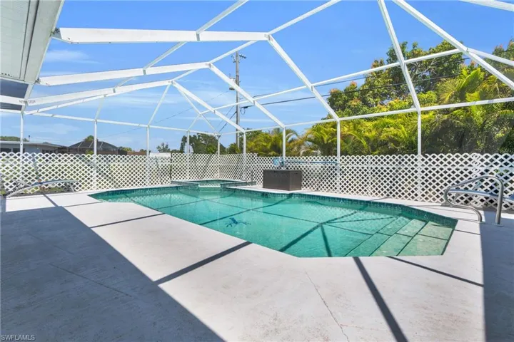 1514 Canal St, Lehigh Acres Fl 33936