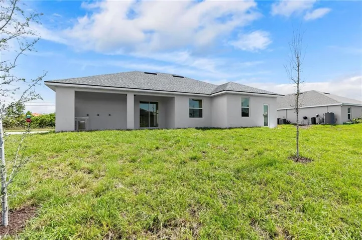 1129 Jacaranda Pkwy E, Cape Coral, Florida 33909