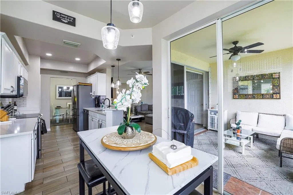 1405 Tiffany LN, Naples, FL 34105,225059725