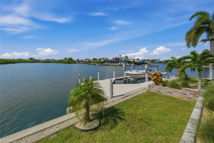 124 Stillwater Ct, Marco Island, Florida 34145