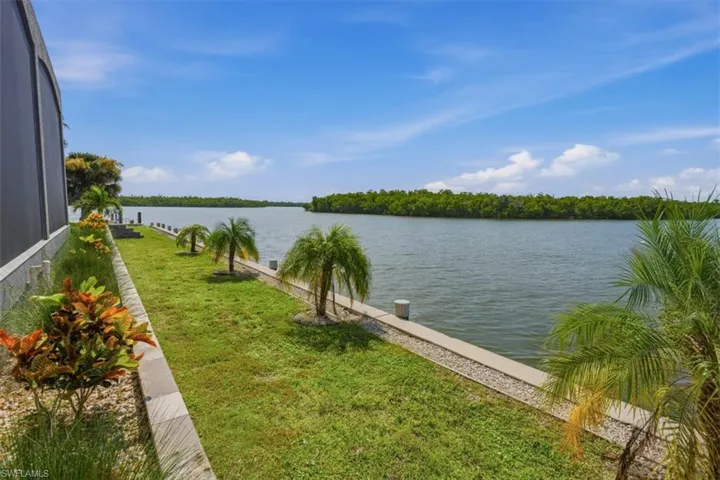 124 Stillwater Ct, Marco Island, Florida 34145