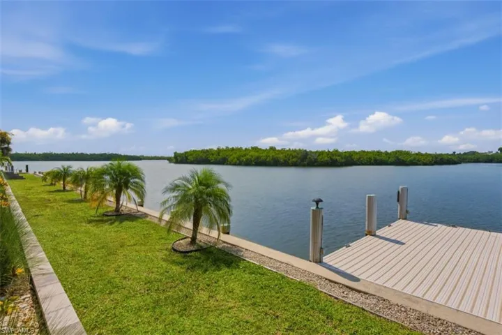 124 Stillwater Ct, Marco Island, Florida 34145