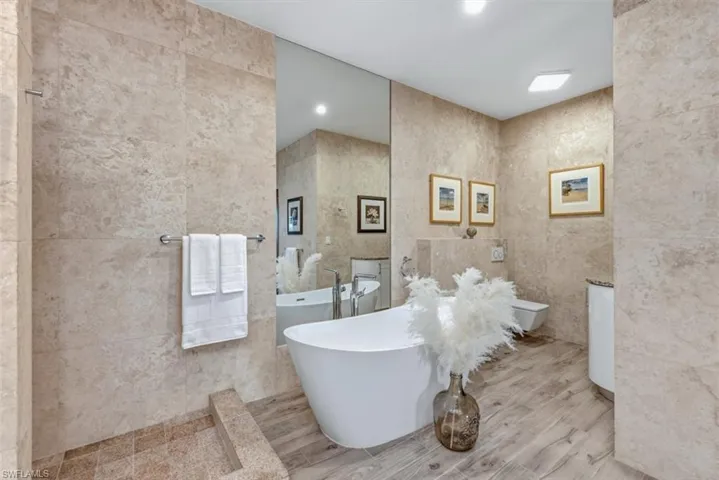124 Stillwater Ct, Marco Island, Florida 34145
