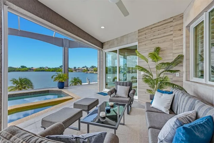 124 Stillwater Ct, Marco Island, Florida 34145