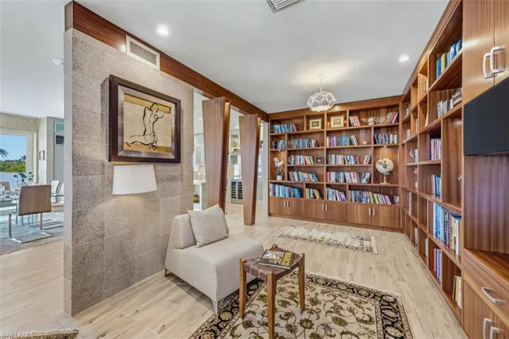 124 Stillwater Ct, Marco Island, Florida 34145