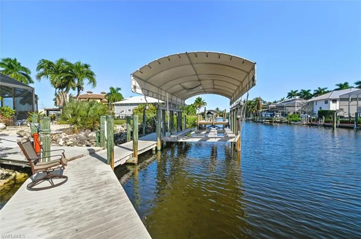17911 Grey Heron Ct, Fort Myers Beach, Florida 33931