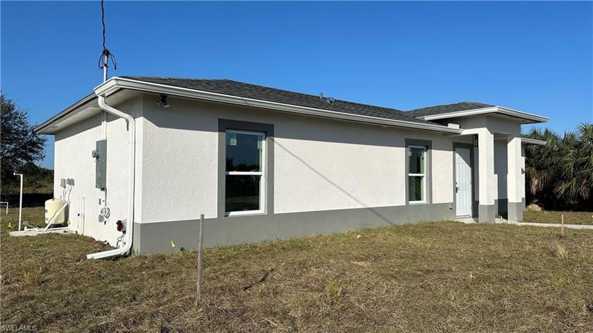 323 Poplar, LEHIGH ACRES FL 33974