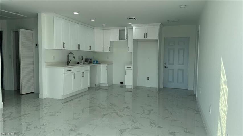 323 Poplar, LEHIGH ACRES FL 33974