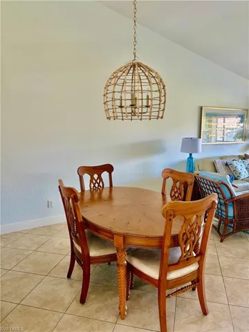 9640 Victoria Ln C-305, Naples, Florida 34109