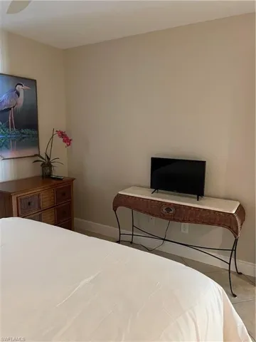 9640 Victoria Ln C-305, Naples, Florida 34109