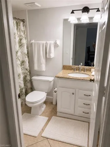 9640 Victoria Ln C-305, Naples, Florida 34109