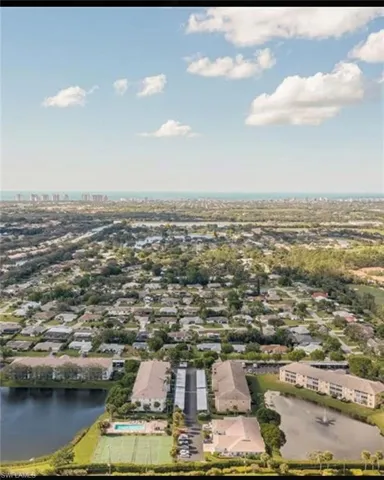 9640 Victoria Ln C-305, Naples, Florida 34109