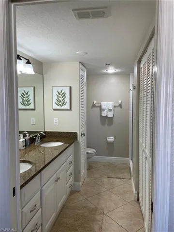 9640 Victoria Ln C-305, Naples, Florida 34109