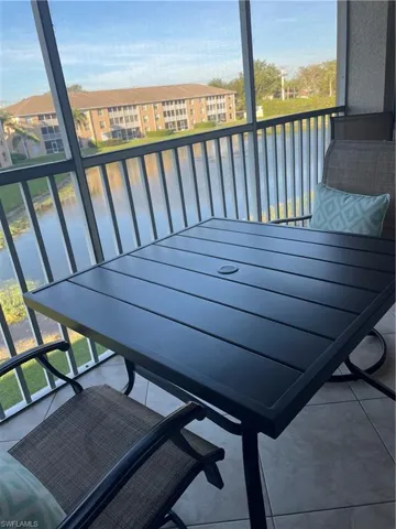9640 Victoria Ln C-305, Naples, Florida 34109