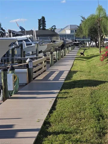 Boardwalk along the boat docks at Casa Marina      (Photo may be digitally enhanced)