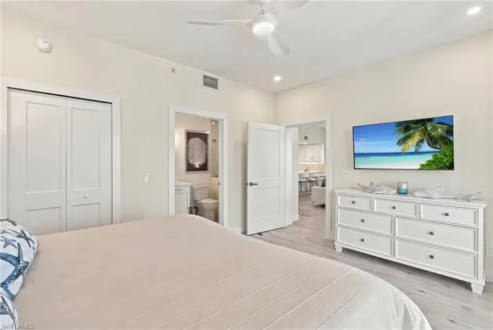 Master Bedroom, ensuite bathroom and closet
