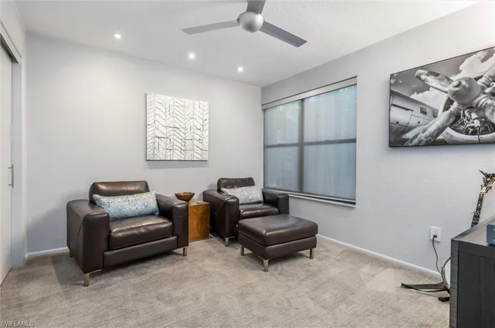 3rd Bedroom/den/office/music room