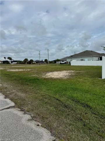 1540 Nw 41st Pl, Cape Coral, Florida 33993