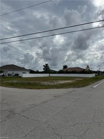 1540 Nw 41st Pl, Cape Coral, Florida 33993