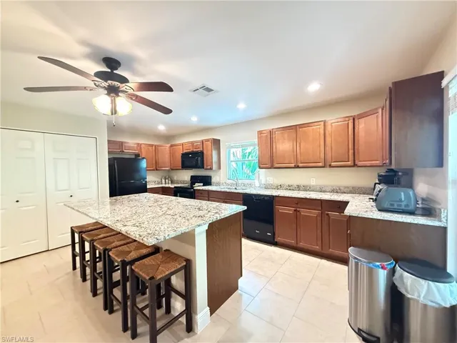 6140 Standing Oaks, Naples, Florida 34119
