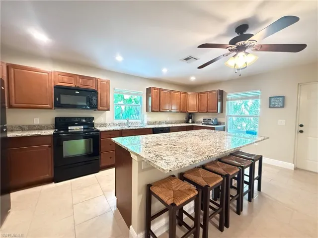 6140 Standing Oaks, Naples, Florida 34119
