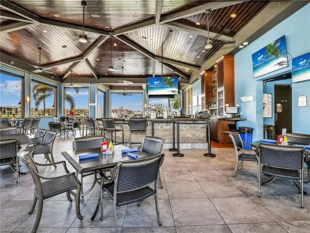Poolside Dining