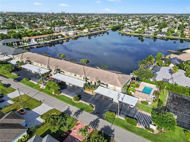 4622 Sw Santa Barbara Pl 111, Cape Coral, Florida 33914