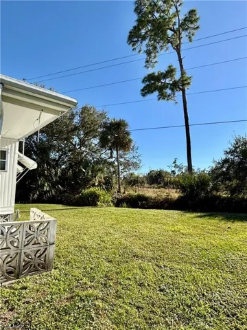 822  Hollyberry  CT, North Fort Myers, FL 33917