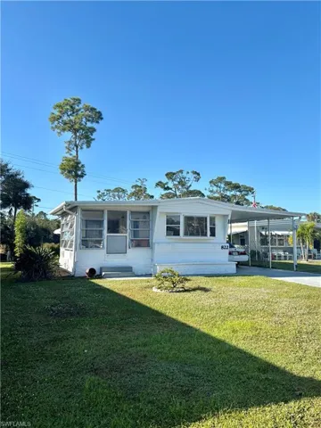 822  Hollyberry  CT, North Fort Myers, FL 33917