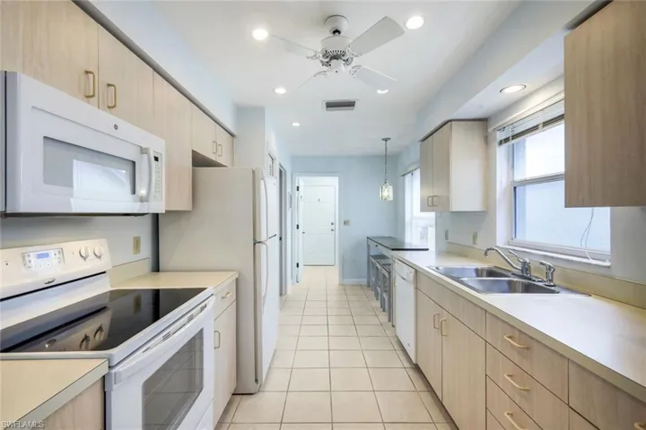 Kitchen offers cabinet space.