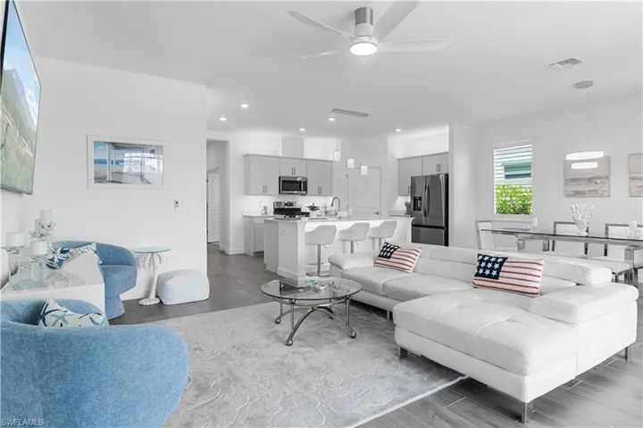 14964  White Pearl  RD, Punta Gorda, FL 33982