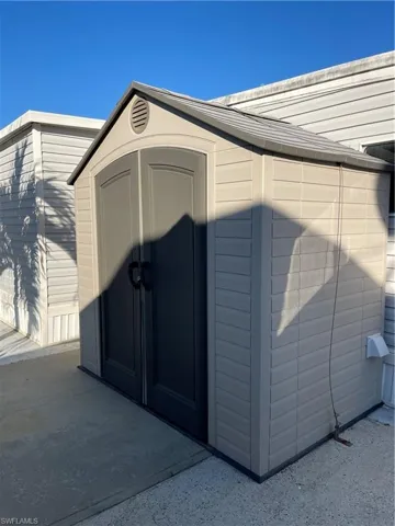 5753  Pink Panther  DR, Fort Myers, FL 33908